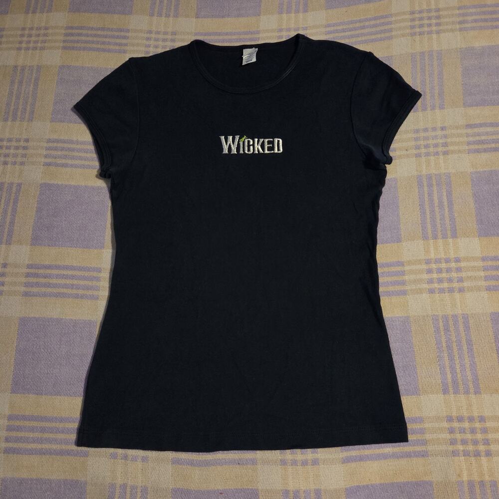 2003 Embroidered Wicked The Musical Tee Size Medium Y2k 2000s Show Movie TV 90s